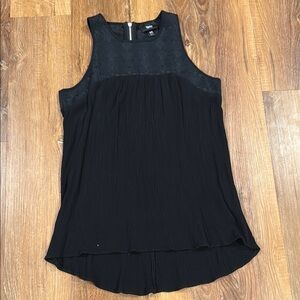 Mossimo Women’s Zippered Back Pullover Sleeveless Top (Size: XS) EUC